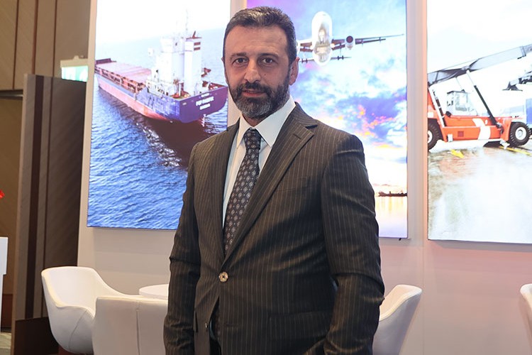 Logistech fuarında gövde gösterisi