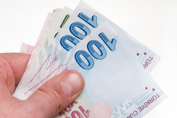 Tüketiciyi aldatan reklamlara 7 milyon lira ceza