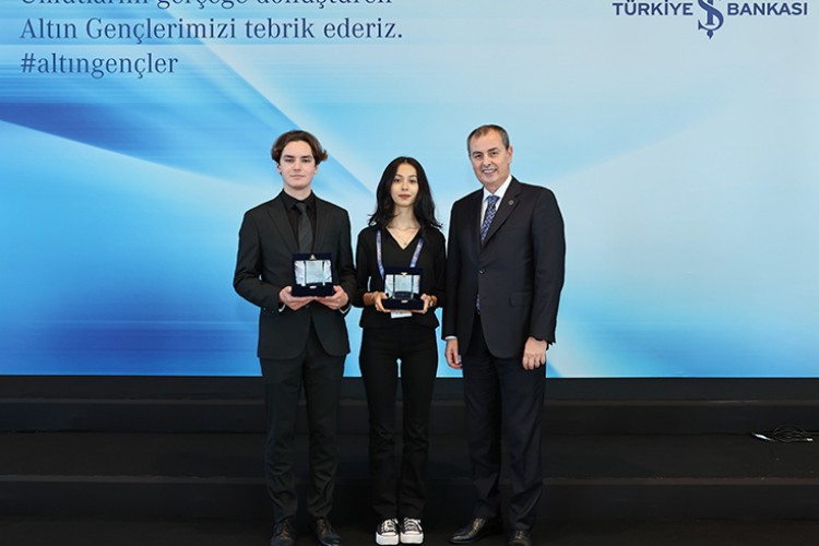 İş Bankası'ndan Altın Gençlere ödül