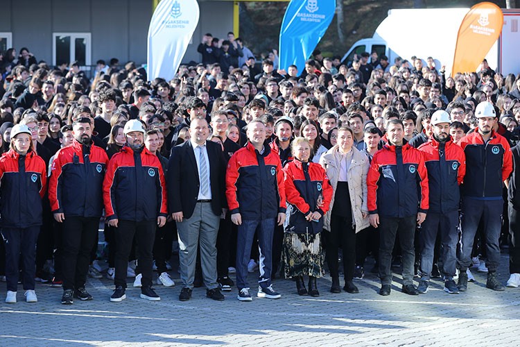 BAŞAKŞEHİR'DE DEPREM TATBİKATI YAPILDI