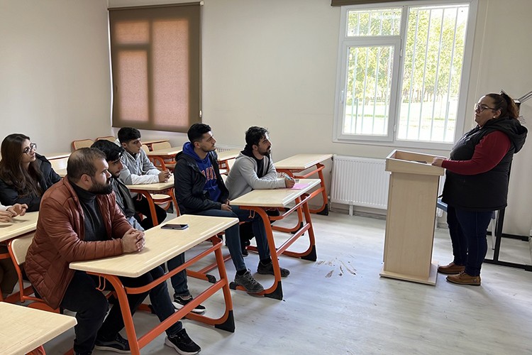 Bozova Belediyesi eğitime olan desteğini sürdürüyor