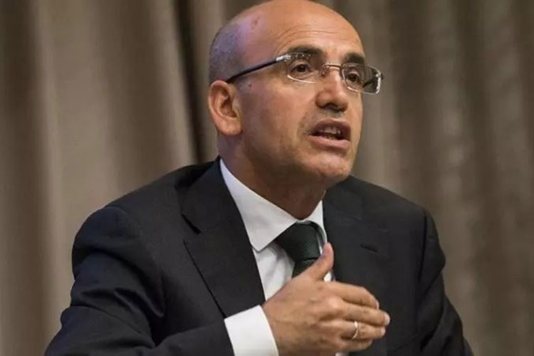 "İlk 6 ayda Türk ekonomisi rayına oturacak"