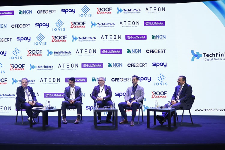 Teknoloji ve finans dünyası Techfıntech'te bir araya geldi
