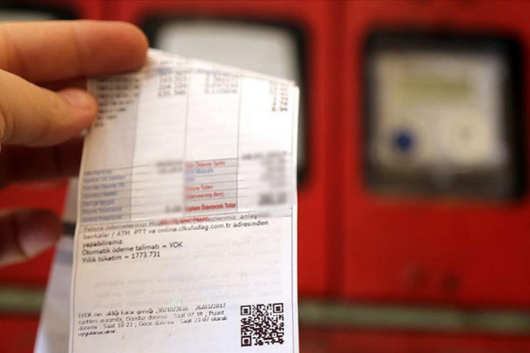 Borcunu ödemeyen yandı...