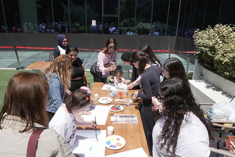 Öğrenciler İstinye Üniversitesi'nin şenliğinde buluştu