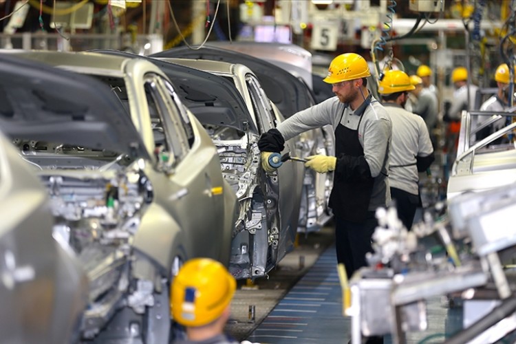 Sakarya'da yılın ilk yarısında üretilen 10 araçtan 7'si dünya yollarında