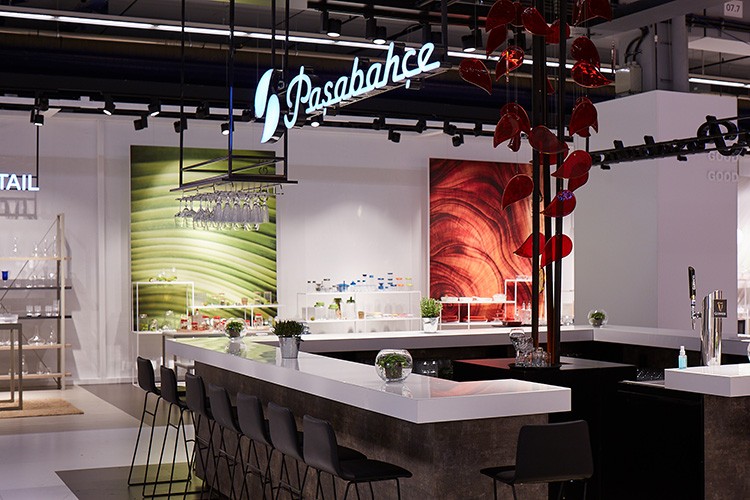 Yeni ürünlerini tanıttı