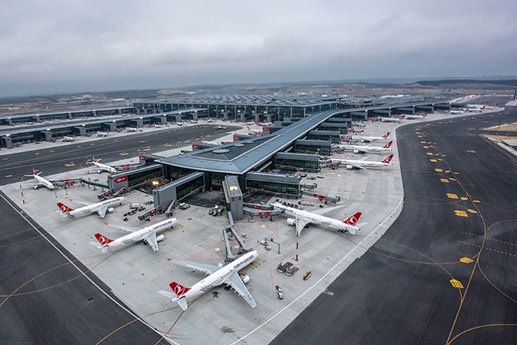 İstanbul Havalimanı'nı 4,5 yılda yaklaşık 1,5 milyon uçak kullandı