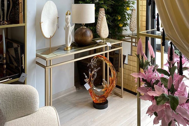 Dekorasyonda yeni adres EHC HOME