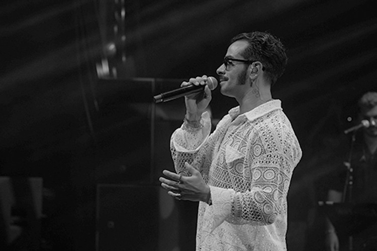 Gökhan Türkmen Muhteşem Bir Yaz Akşamı Konserine İmza Attı