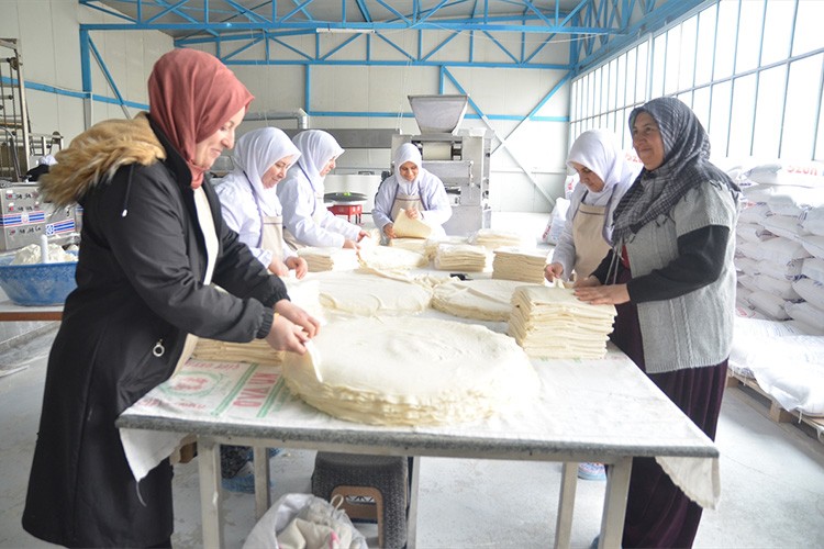 Kadınların kurduğu kooperatifin ürünleri zincir marketlerde