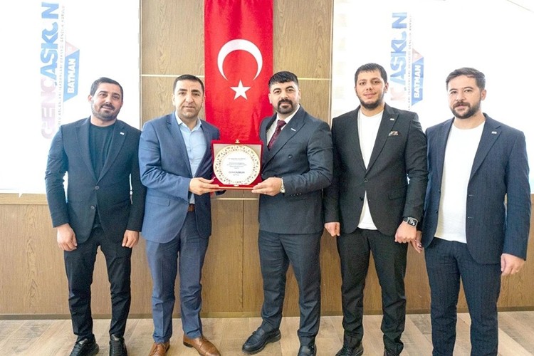 Gençaskon genç girişimcileri destekliyor