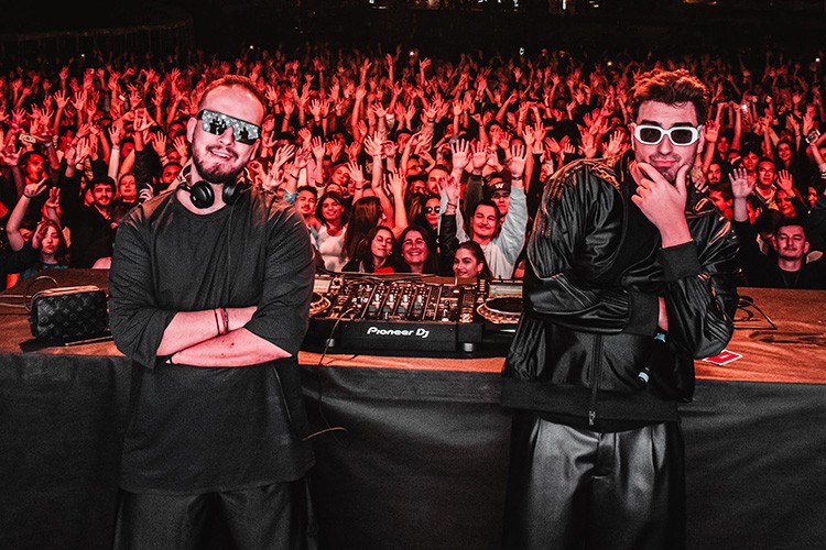 Arem Özgüç ve Arman Aydın'ın konser maratonu