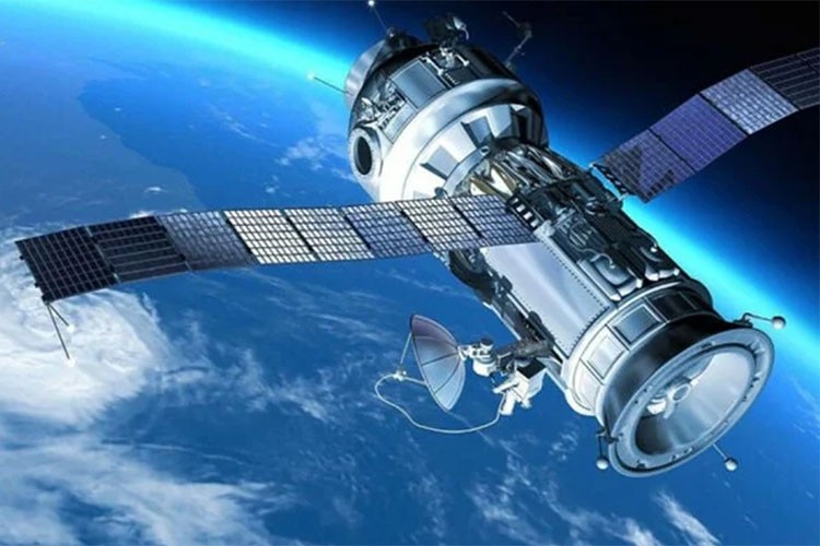 Türksat 6A, hizmet vereceği kalıcı yörüngesine ulaştı