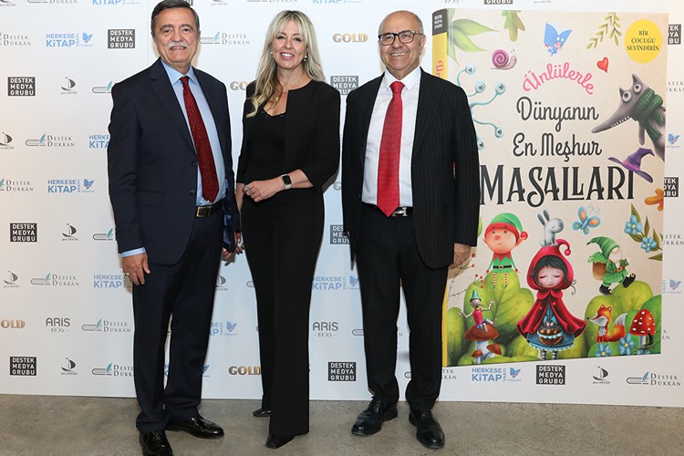 Köy Okullarındaki Çocukların Eğitimine Oyunculardan Destek