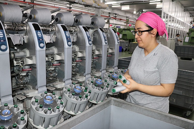 Plastik atıktan kumaş...