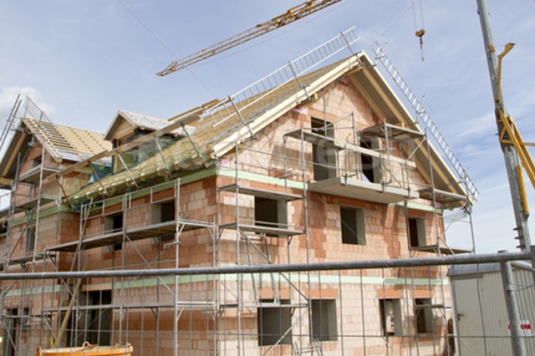 Alman hükümeti, bina yalıtım standartlarının sıkılaştırılmasını askıya alıyor