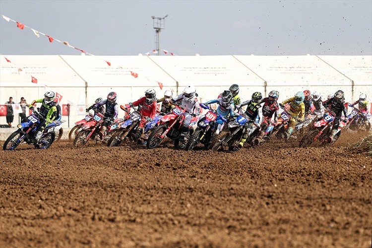 Kadınlar Motokros Şampiyonası'nda Lotte van Drunen şampiyon