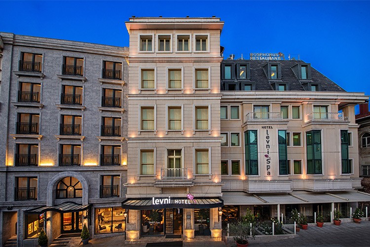 İstanbul'un sıfır noktasında tarihi otel yatırımı