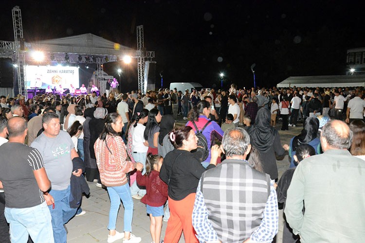 "Sarıkamış Bozayı Yaz Festivali" konserlerle devam etti