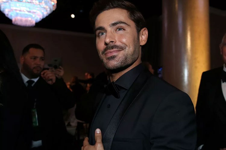 Ünlü oyuncu Zac Efron hastaneye kaldırıldı