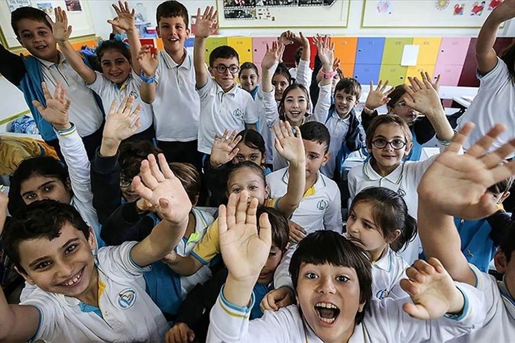 20 milyon öğrenci ve aileleri ara tatil hazırlıklarına başladı