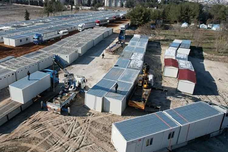 ATO İskenderun'da prefabrik yaşam alanı kurdu