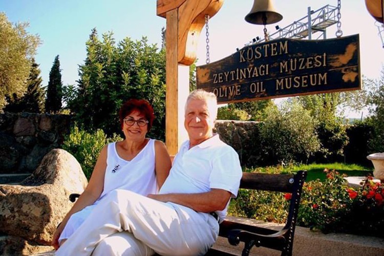 Hekimlikten kazandı, müzeye yatırdı