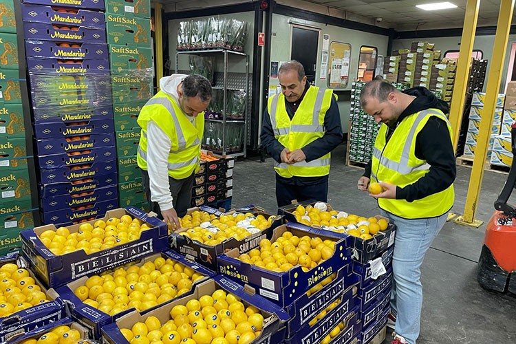 İngilizlerin sofralarını Türk lezzetleriyle donatmaya gittiler