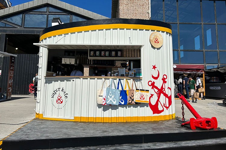 Şehir Hatları'nın Vapur Kafe'si Kahve Festivali'ne yanaşıyor