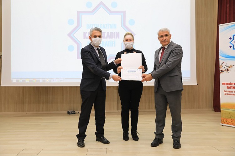 Battalgazi'nin kalbi Kadın Kooperatifi'nde eğitimler sona erdi