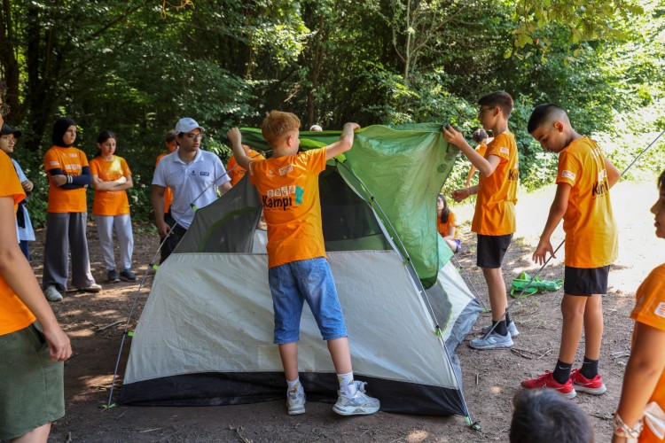 Haydi çocuklar şimdi doğa kampı zamanı