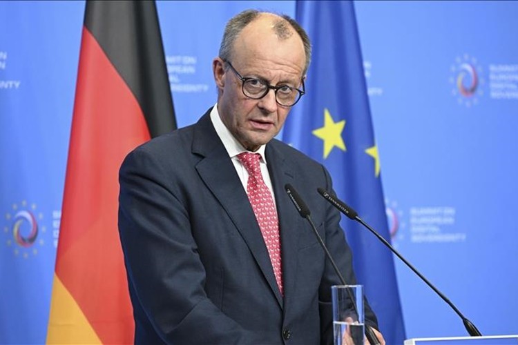 Merz'den AB'ye "ortak borçlanma" resti