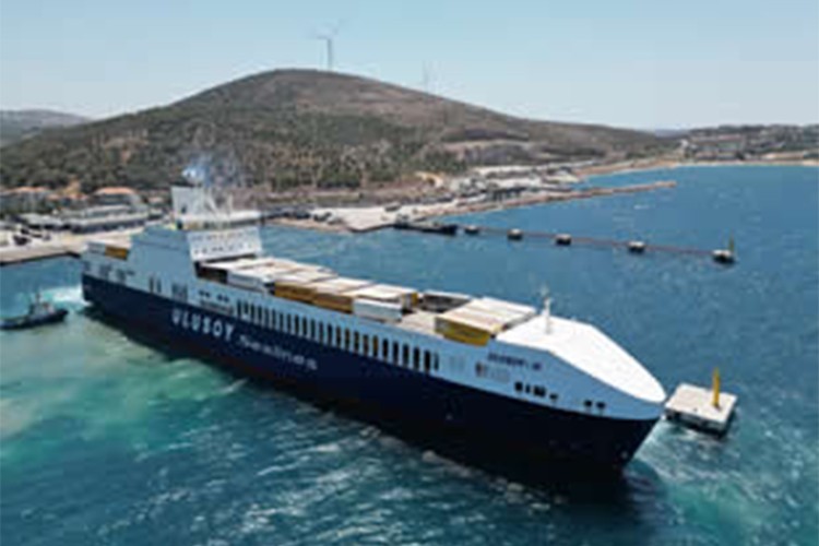 Ulusoy denizcilik AB'nin yeşil havuzunda