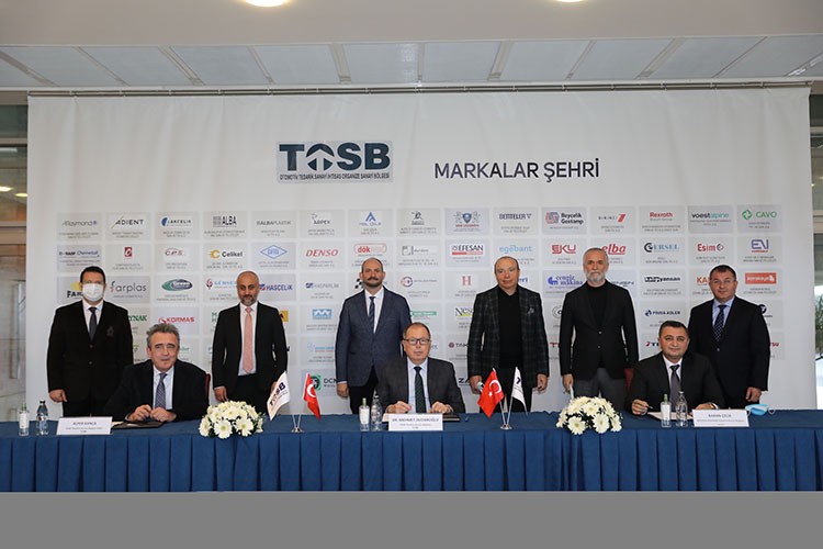 Yeni fabrikası için imzalar atıldı