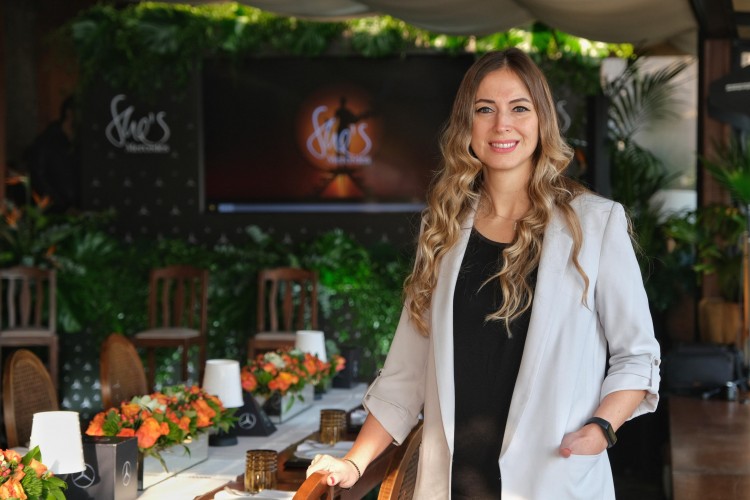 Mercedes-Benz, She's Mentoring Programı ile 1 Milyon TL Değerinde Para Ödülü Veriyor