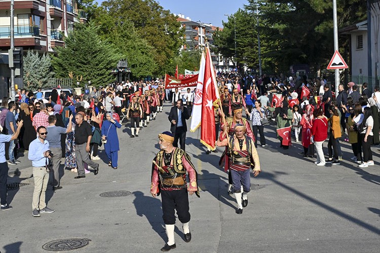 16. Uluslararası Çubuk Turşu ve Kültür Festivali başladı