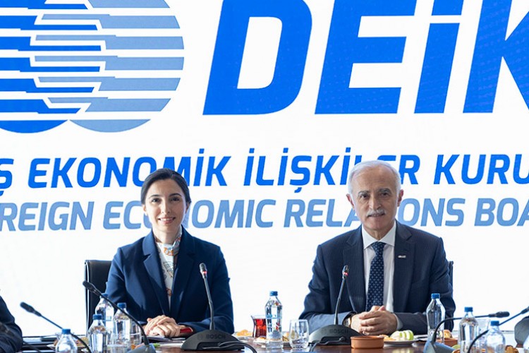 "Fiyat istikrarı reel sektör açısından önemli"