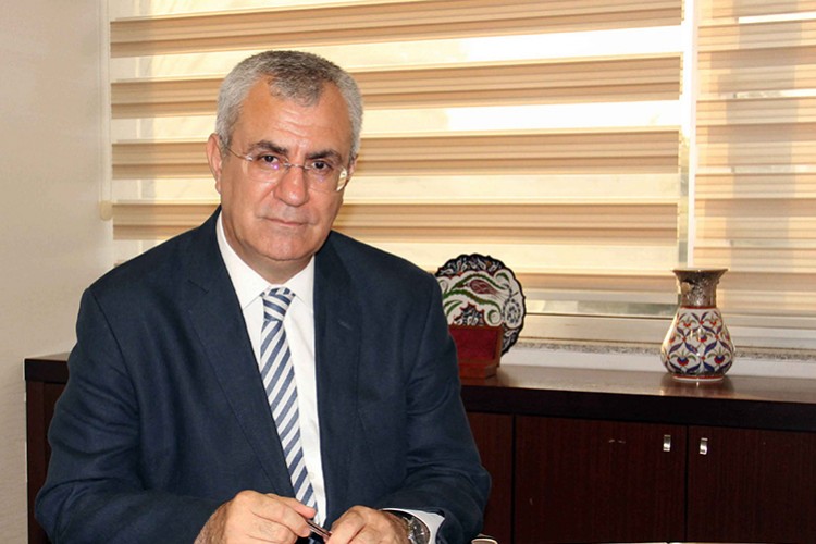 Dev fabrikalar yetmiyor