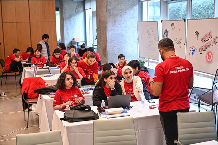 Gençler afet yönetimi için fikir üretti