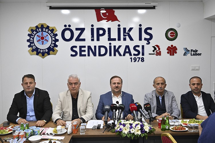 "Tekstil sektörü maalesef bir darboğaza giriyor"