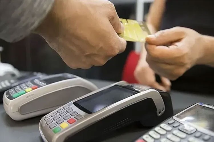 Eski tip pos cihazı kullananların kahısı tek tek çalınacak