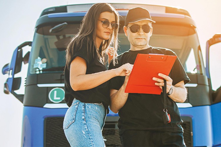 TGL yeni nesil profesyonel sürücüleri yetiştiriyor