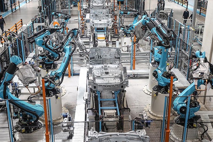 Sanayiye 177,2 milyar lira ödenekle ihracat hedefi 266,5 milyar dolara çıkıyor