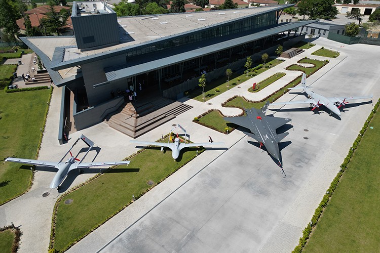 Savunma sanayisinde 2023 ihracat şampiyonu Baykar