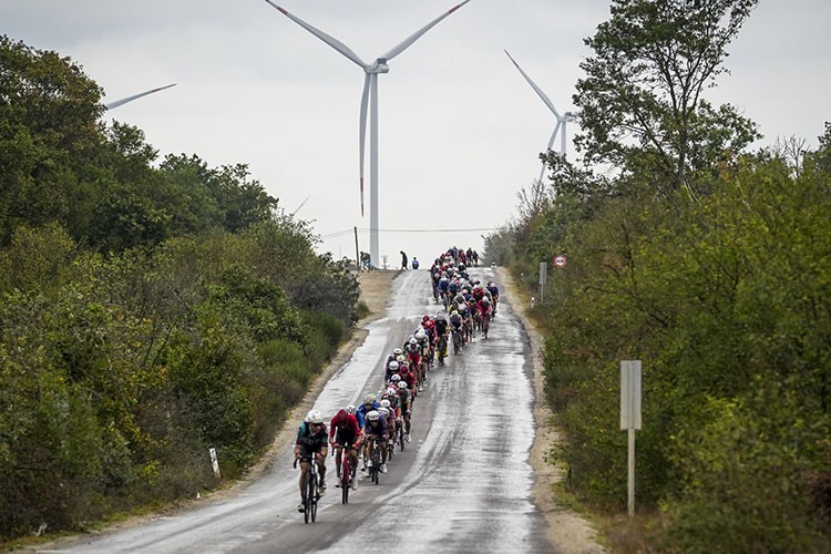 Arnavutköy etabı'nda yağmur geleneği devam etti
