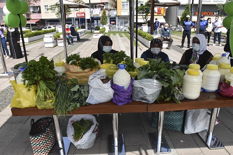 Kadın üreticilere 500'er liralık destek