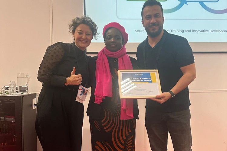 ''Öğretmen Mesleki Gelişim'' ödülü ÖRAV'ın