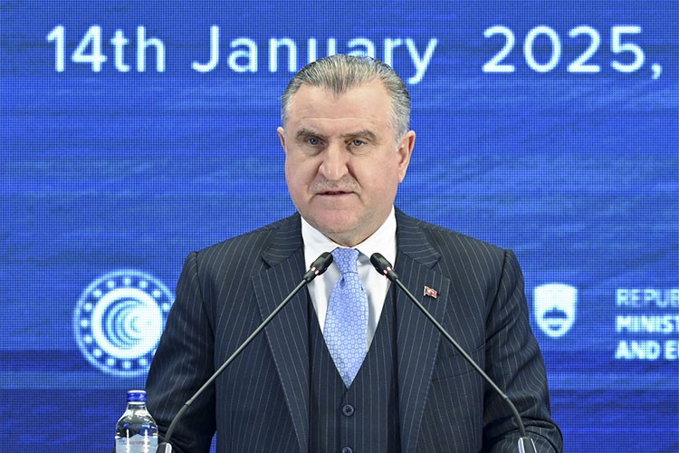 Bakan Bak, Türkiye-Slovenya İş Forumu'nda konuştu