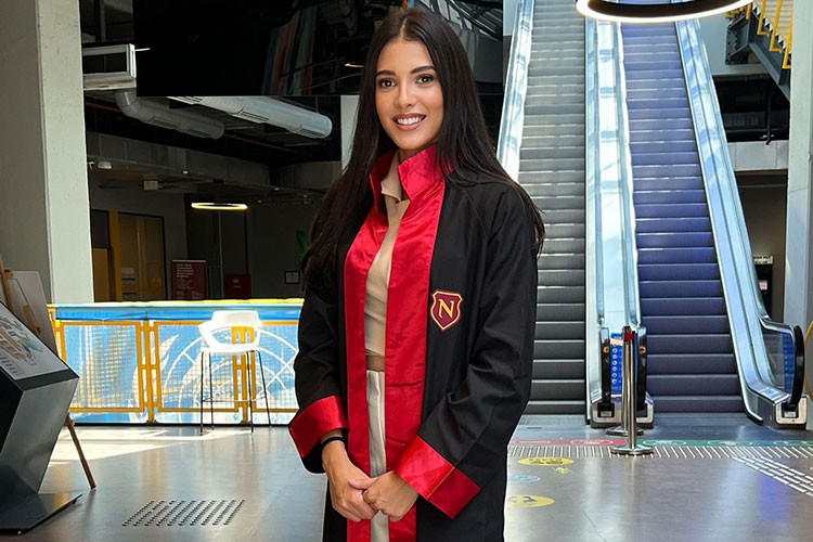 Mahassine Merabet'in diploma coşkusu